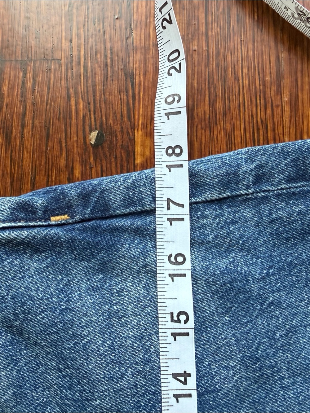 Agolde Classic Straight-Leg Women's Jeans in Mid Blue Wash - Picture 4 of 9